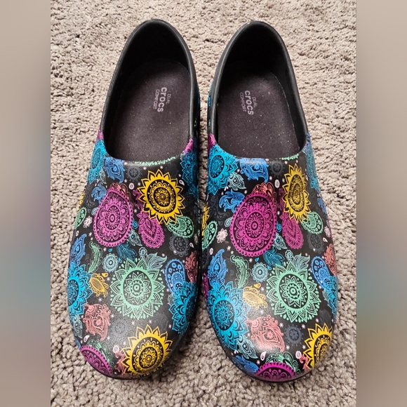 CROCS Neria Pro II Graphic Clog Women’s 11 W Black Colorful Paisley Dual Comfort - Picture 1 of 8